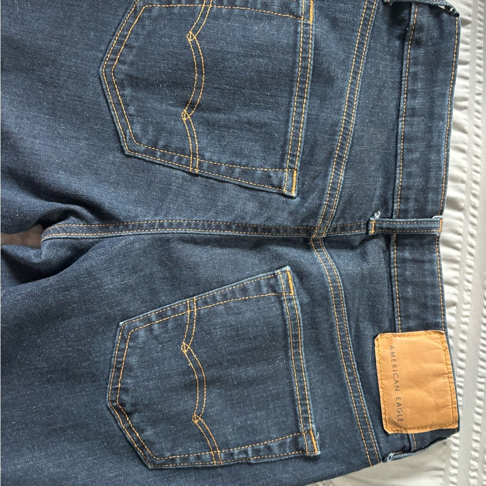 American Eagle Outfitters Men's Slim Jeans in Dark Blue - Picture 4 of 4